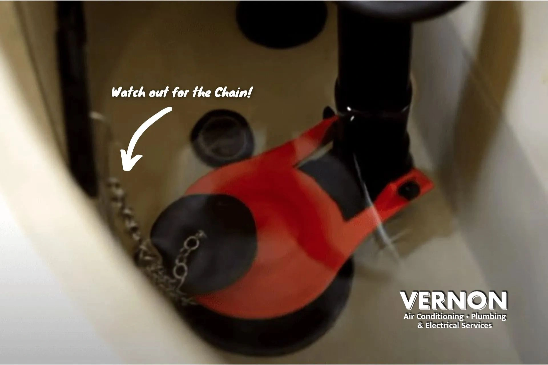 Flapper valve in toilet top tank